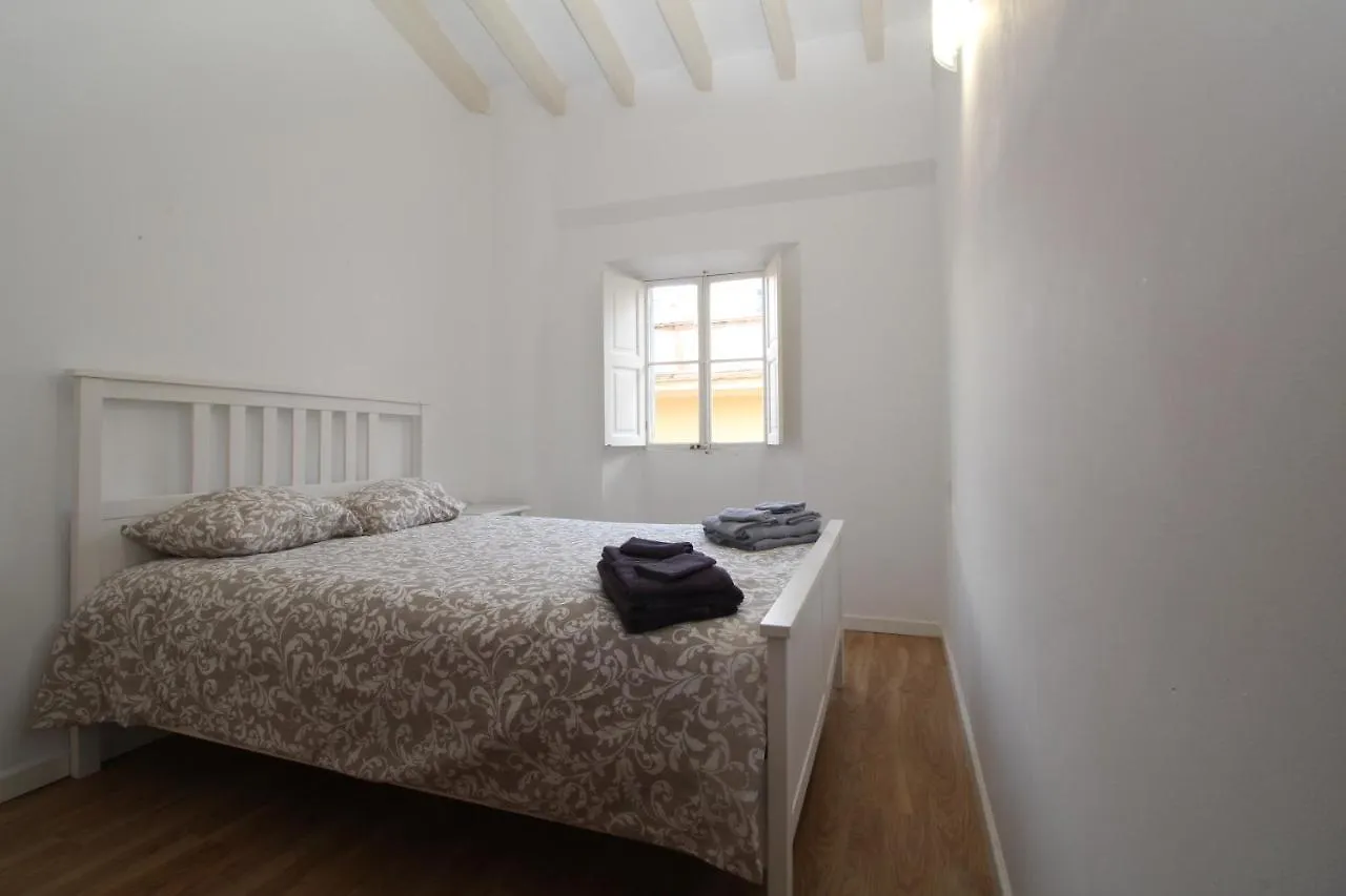 Comfortable Apartment With Character In The Old Town Пальма-де-Майорка